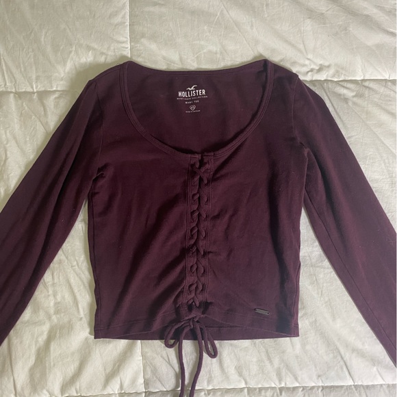 Hollister Burgundy Tie Front Top - Picture 1 of 4